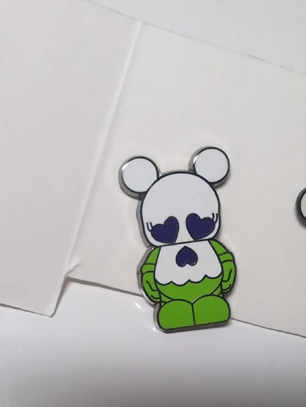 Disney Trading Pins - 2 Enamel Pins with  Mickey Silloute - Robots